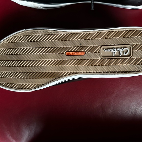 Cole Haan Patent leather sneakers - Picture 3 of 5